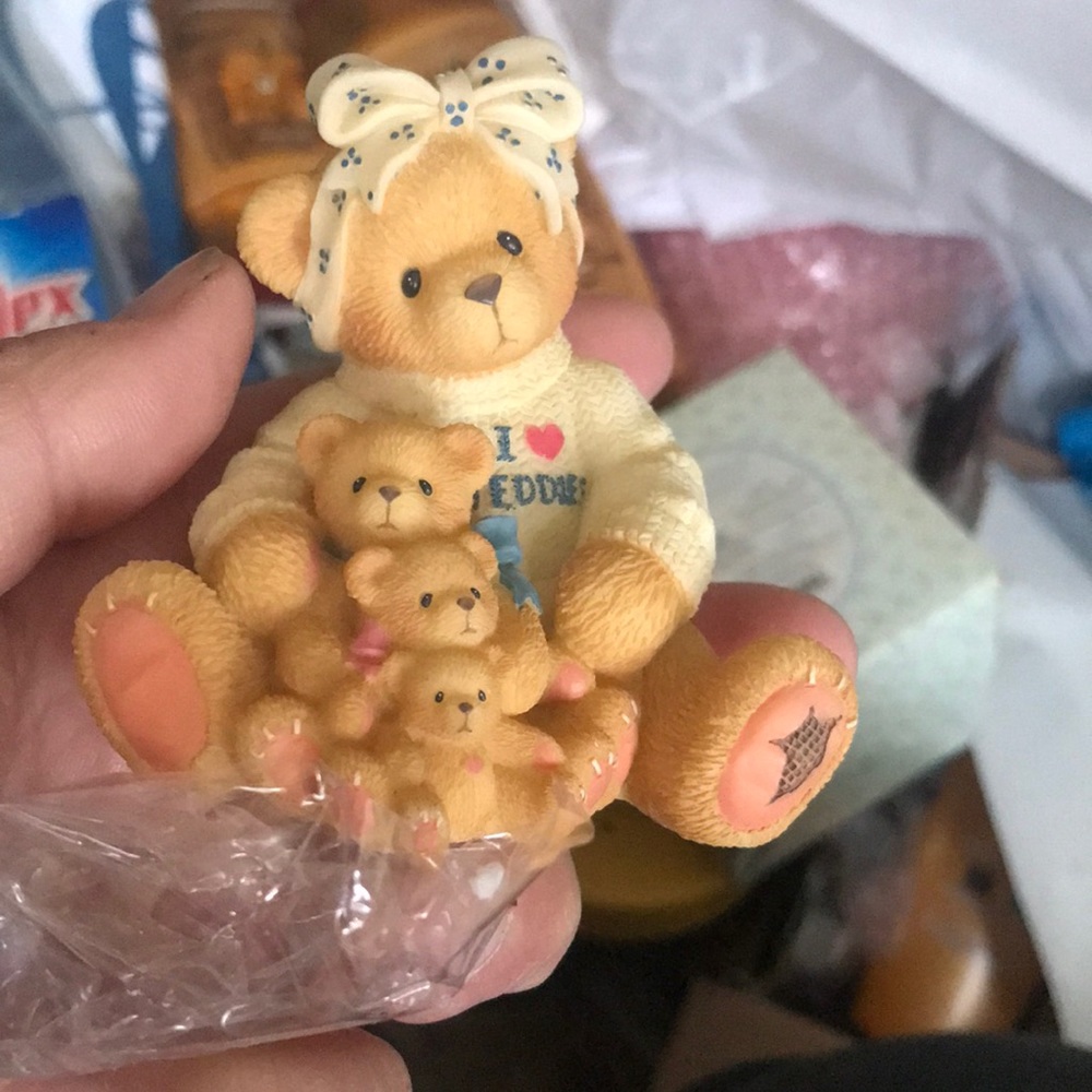 Nib. CT  If a moms love comes in all sizes yours has the biggest of hear